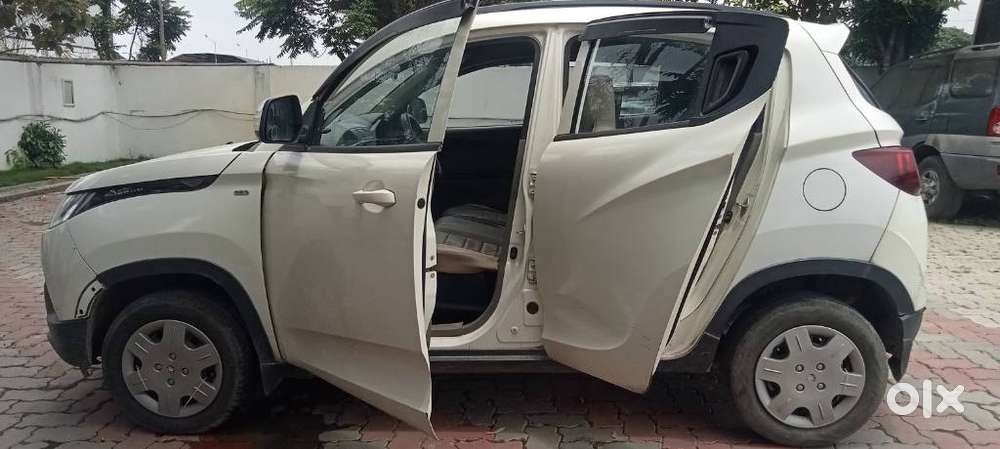 Mahindra Kuv 100, 2016, Petrol