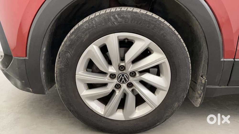 Volkswagen Taigun 1.0 Tsi Highline At, 2022, Petrol