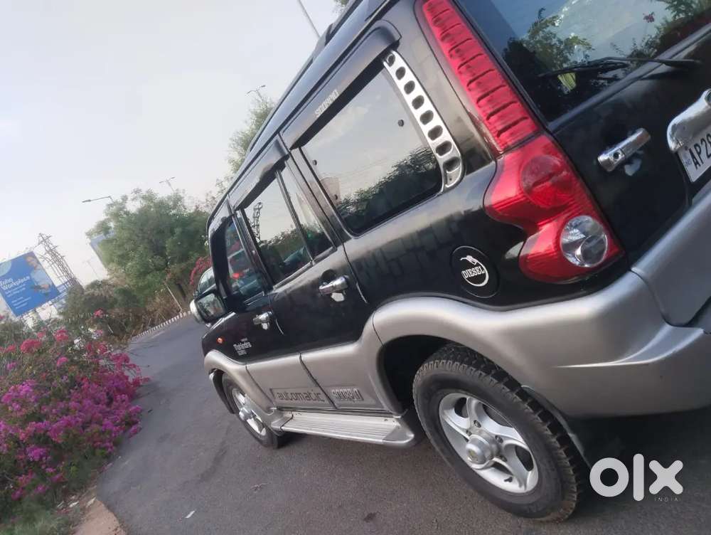 Mahindra Scorpio 2011 Diesel Well Maintained