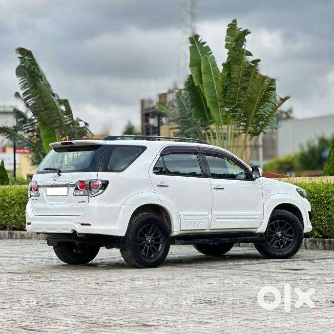 Toyota Fortuner 3.0 4x2 Automatic, 2015, Diesel