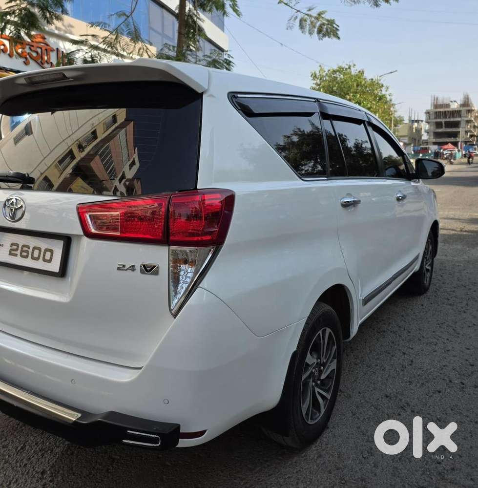 Toyota Innova Crysta 2021