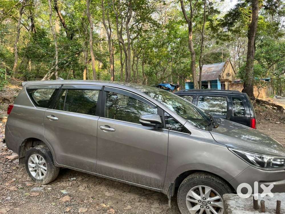 Toyota Innova Crysta 2017 Diesel 160000 Km Driven