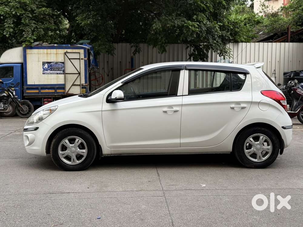 Hyundai I20 Sportz 1.2 Bs-iv, 2011, Cng & Hybrids