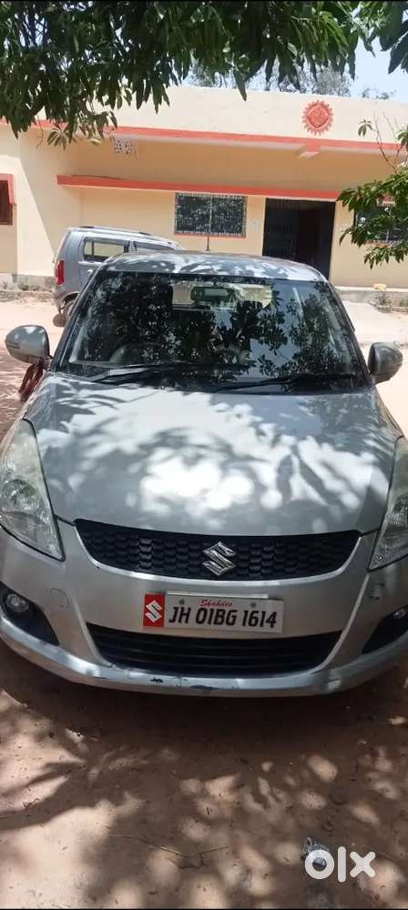Swift 1.2 Vxi Maruti Suzuki 2014
