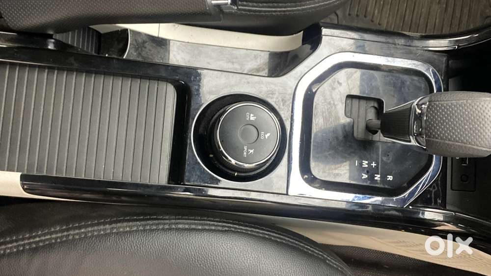 Tata Nexon 1.2 Revotron Xza Plus, 2021, Petrol