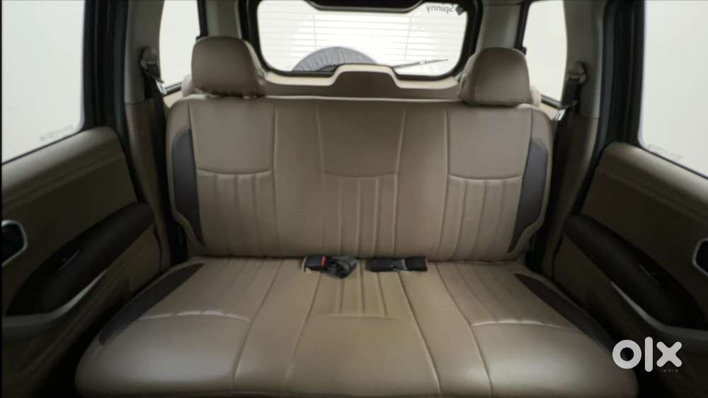 Mahindra Tuv 300 T8, 2016, Diesel