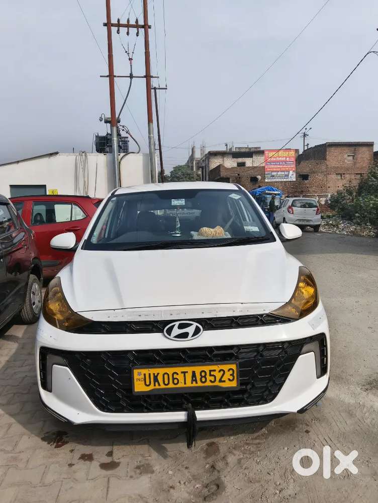 Hyundai Aura 2025 Cng & Hybrids 666054 Km Driven