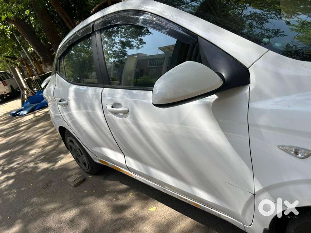Texi Parcing Car  Aura 2025 Model