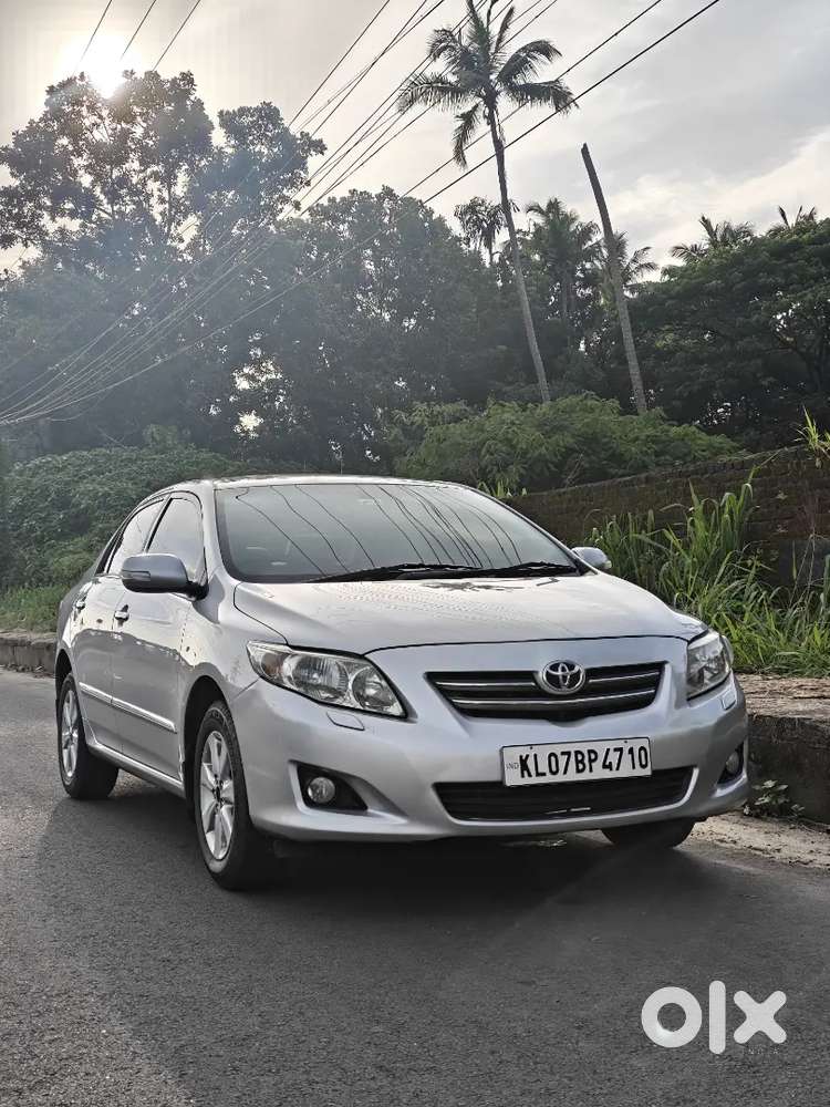 Toyota Corolla Altis 2010