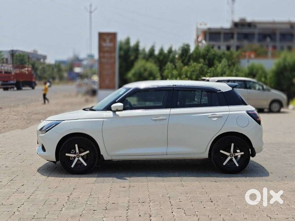 Maruti Suzuki Swift 1.2 Vxi (o), 2025, Petrol