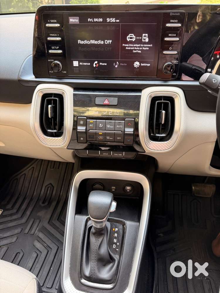 Kia Sonet 2023 Petrol Automatic
