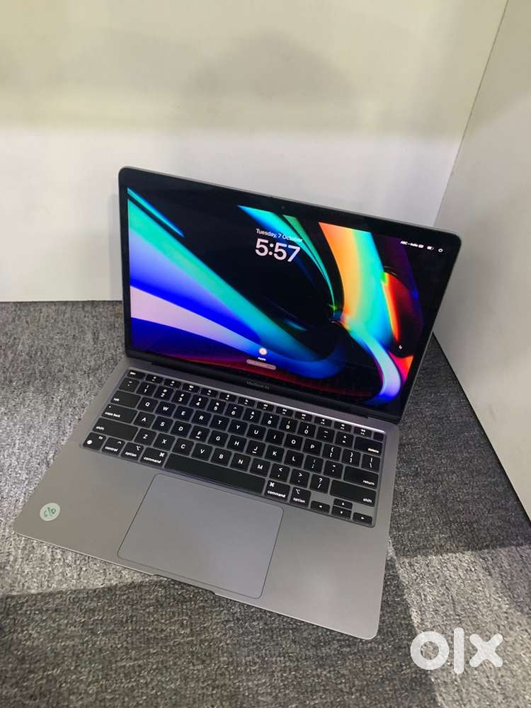 Apple MacBook Air 2020 M1 Chip 8GB 512GB Warranty Computers