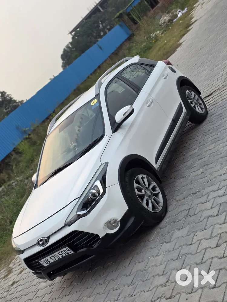 Hyundai I20 Active 
Petrol 
Full Insurance
Central Locking
