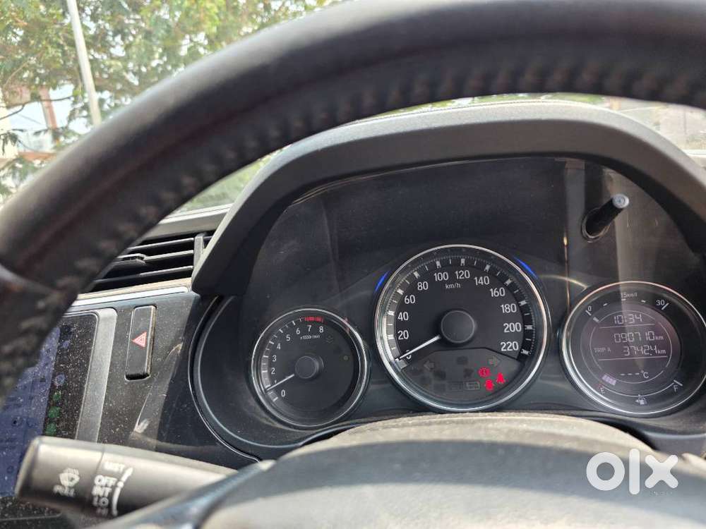 Honda City Petrol Pearl White Colour 4th Gen