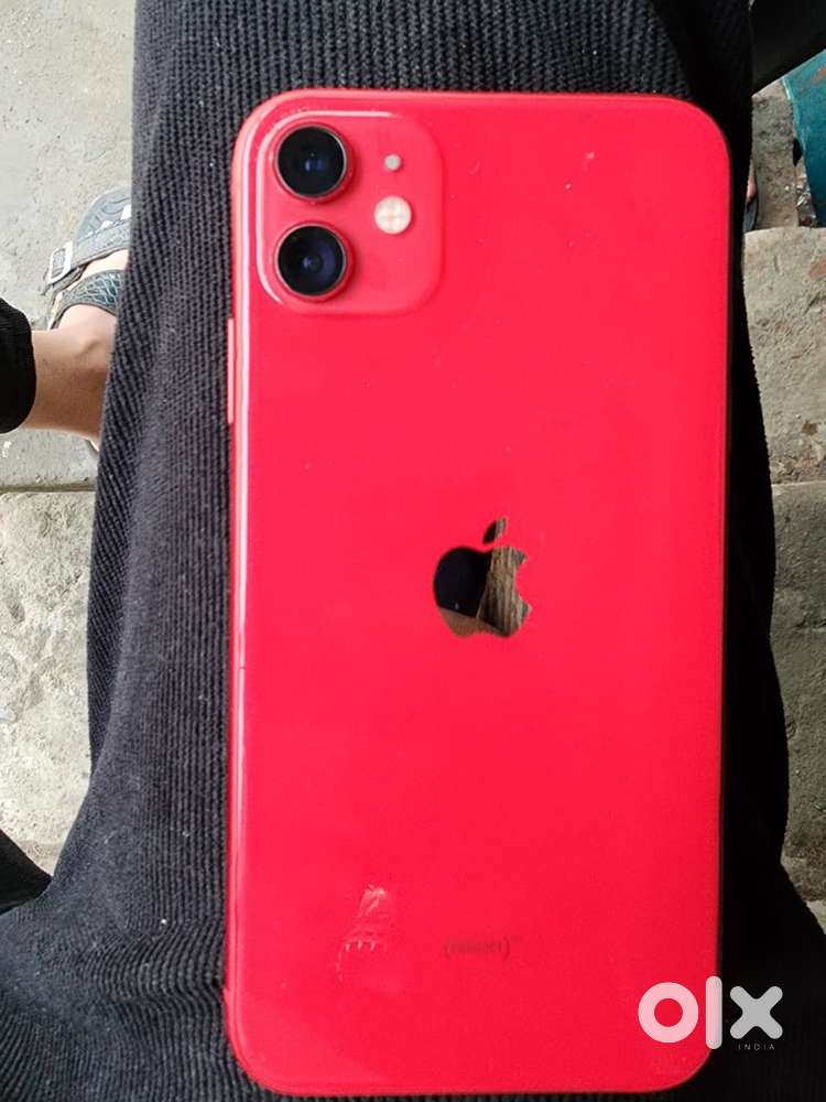Iphone 11 64gb in red colour