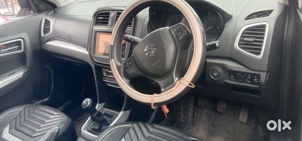 Maruti Suzuki Brezza 1.5 Zxi Smart Hybrid, 2020, Petrol