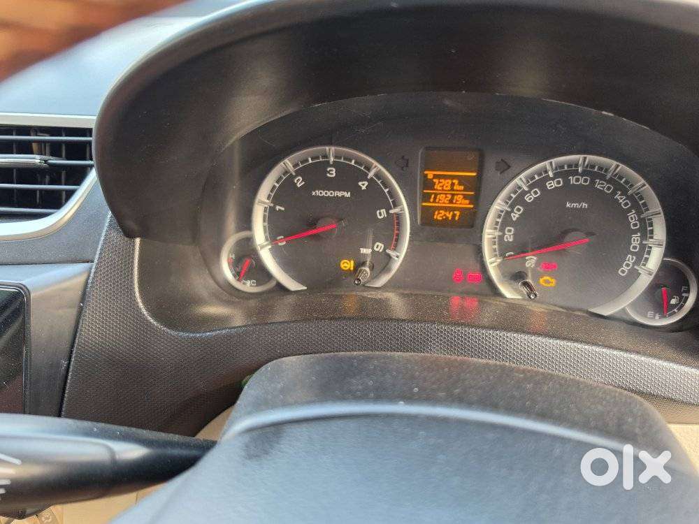 Maruti Suzuki Swift Dzire Vdi Bsiv, 2015, Diesel