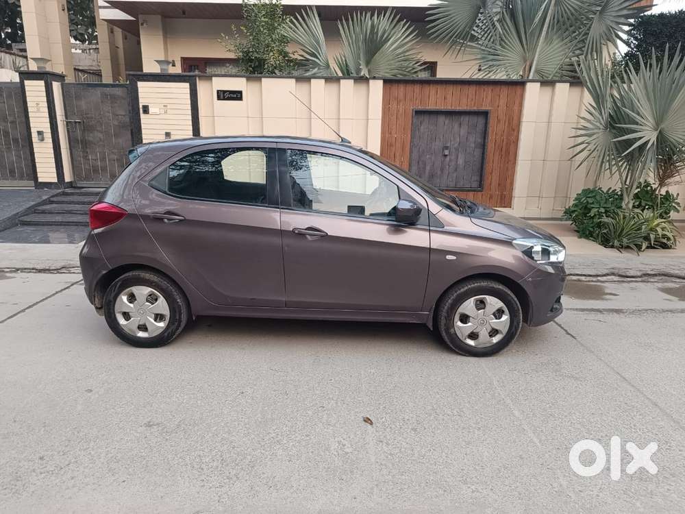 Tata Tiago Petrol 2017