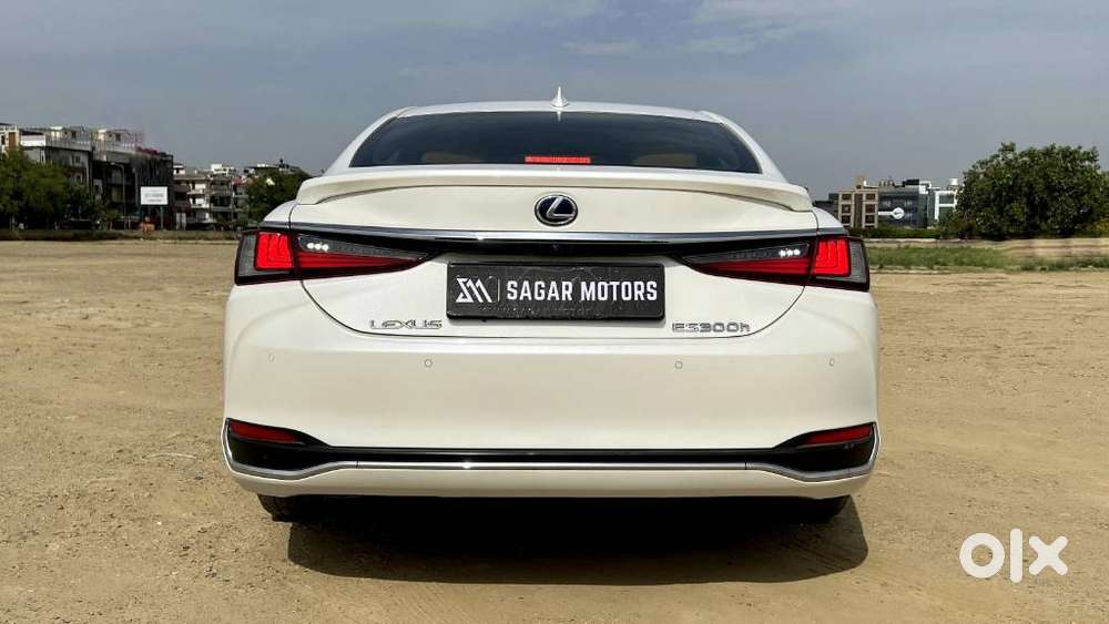 Lexus Es 300h Luxury, 2019