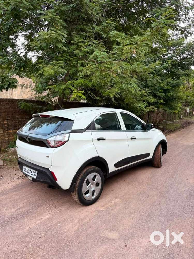 Tata Nexon 1.2 Revotron Xm, 2018, Petrol