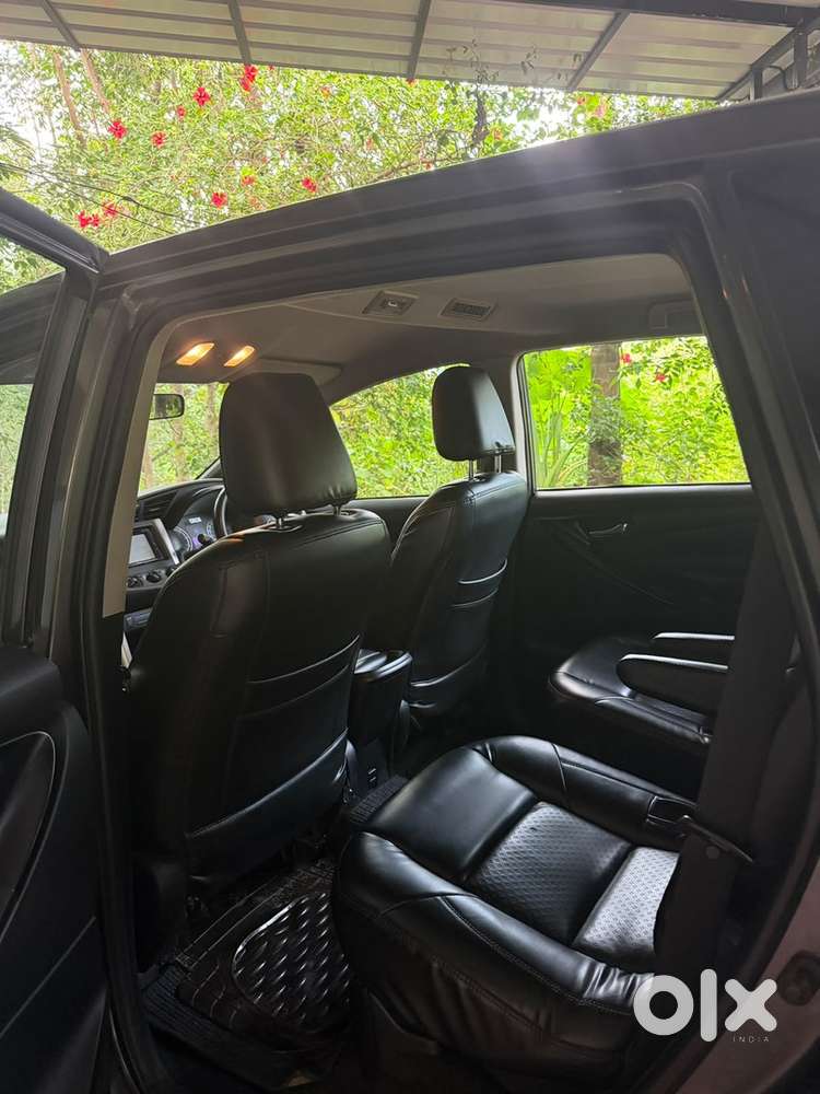 2016 Toyota Innova Crysta 2.8 G