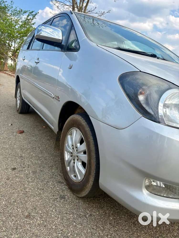 Toyota Innova 2012 Diesel Well Maintained