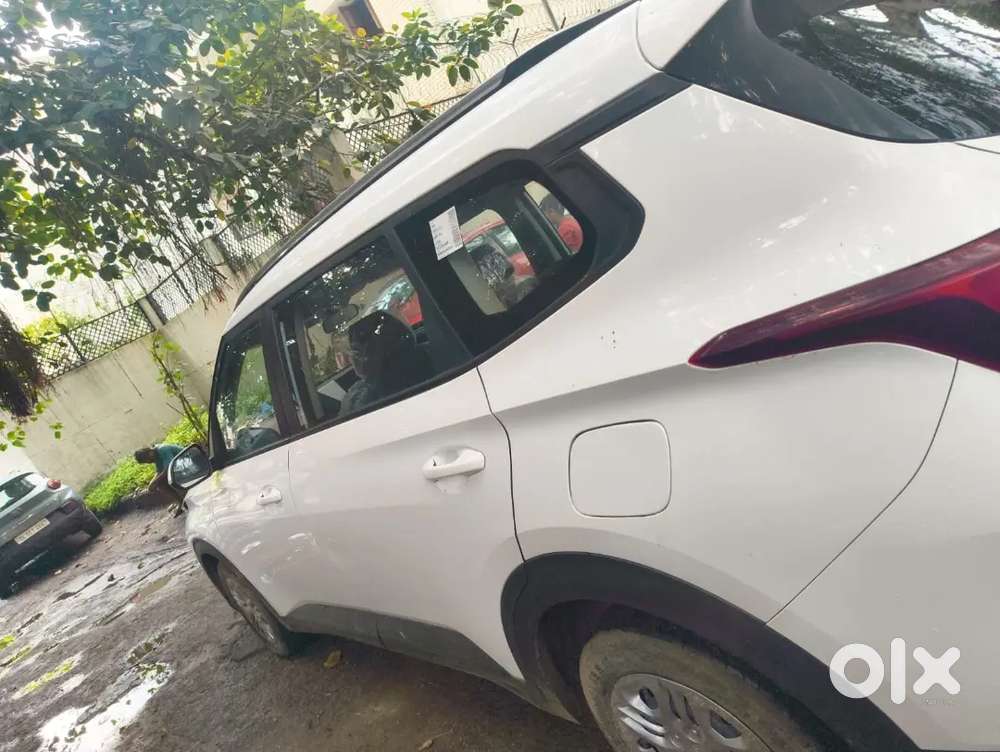 Kia Carens 2023 Petrol 7000 Km Driven