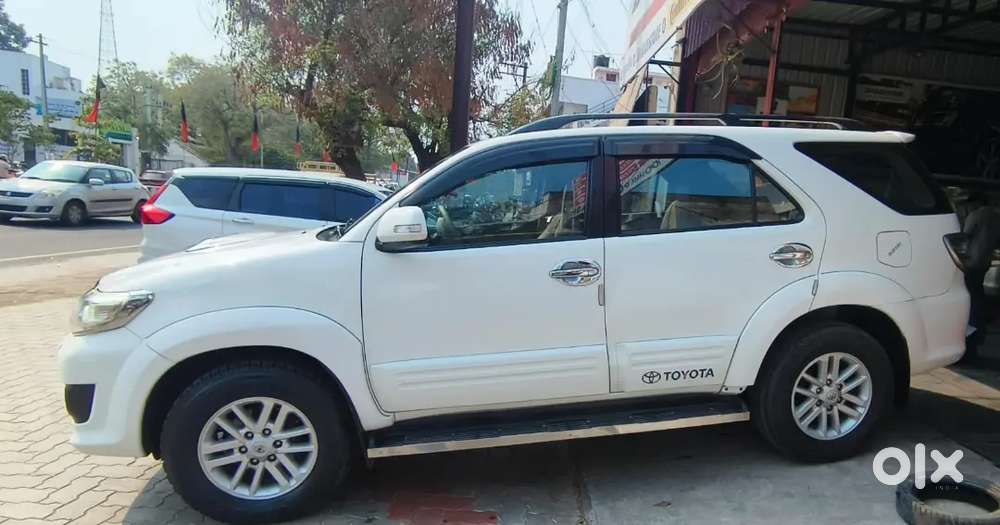 Toyota Fortuner Sportivo 2013 Diesel 190000 Km Driven