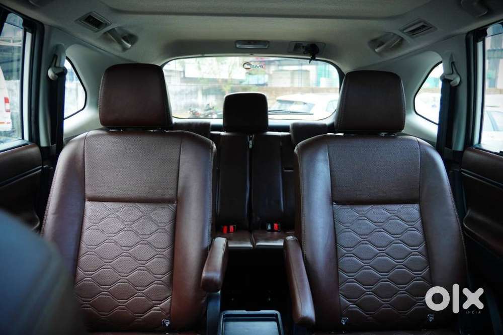 Toyota Innova Hycross 2.0 Zx Hybrid 7 Str, 2023, Petrol