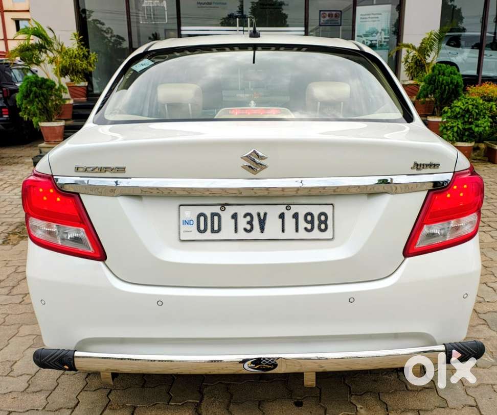 Maruti Suzuki Dzire 1.2 Vxi Cng, 2024, Cng & Hybrids