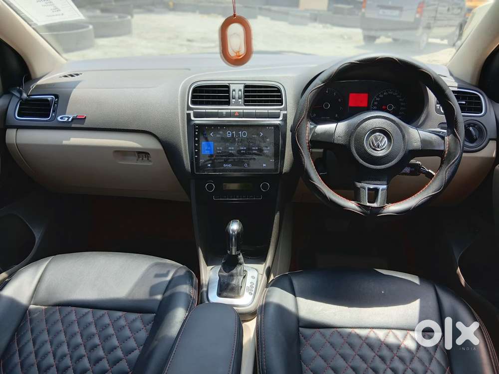 Volkswagen Vento 2010-2013 Petrol Highline, 2011, Petrol