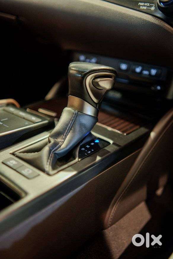 Lexus Es 300h Luxury, 2020, Petrol