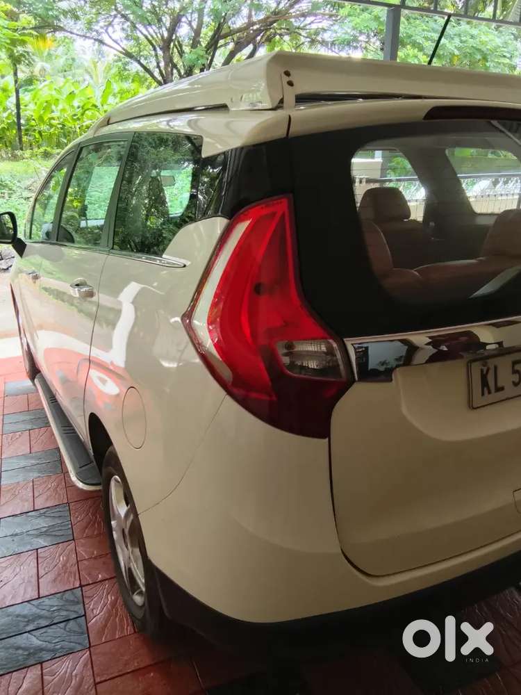 2018 Mahindra Marazoo