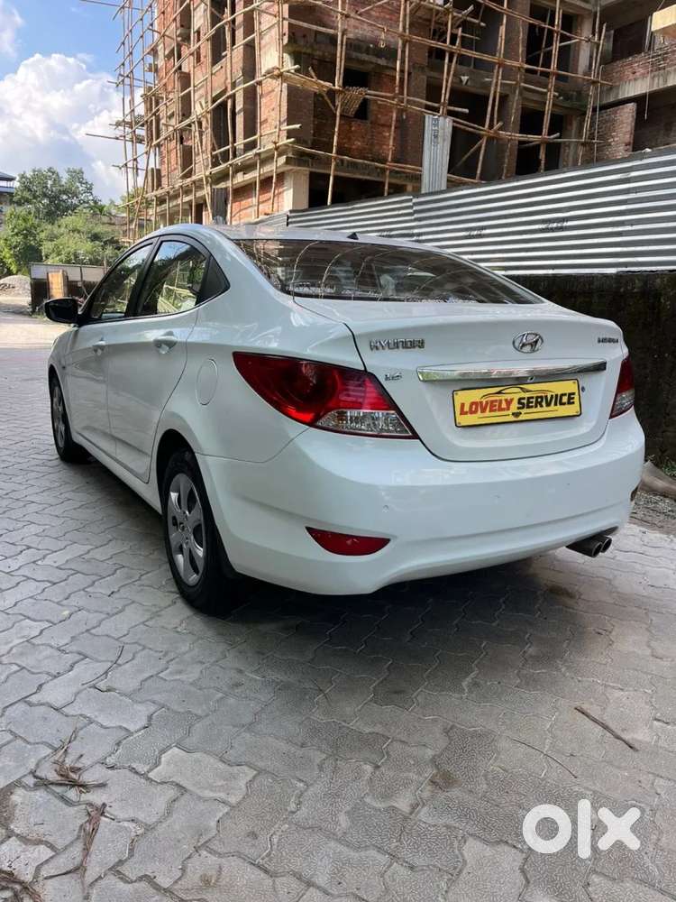 Hyundai Verna Vtvt 1.6 Sx, 2012, Petrol