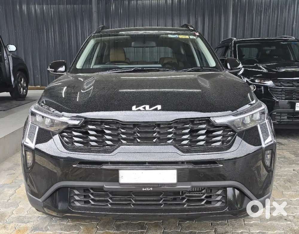 Kia Sonet Full Black 2025 Registered Automatic Diesel 17000 Km Driven