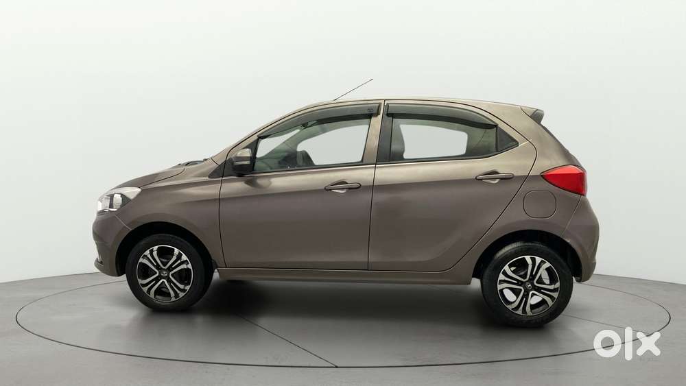 Tata Tiago 1.2 Revotron Xza, 2019, Petrol