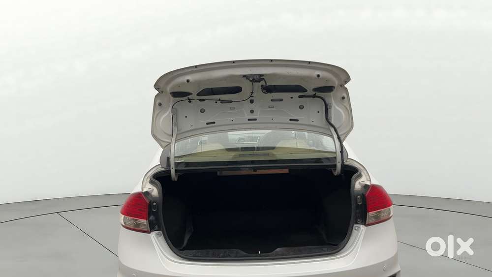 Maruti Suzuki Ciaz 2014-2017 At Zxi Plus, 2016, Petrol