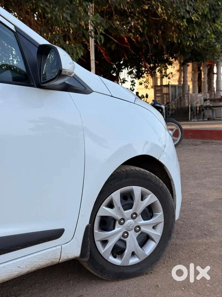 Hyundai I10 Sportz 2016 Year