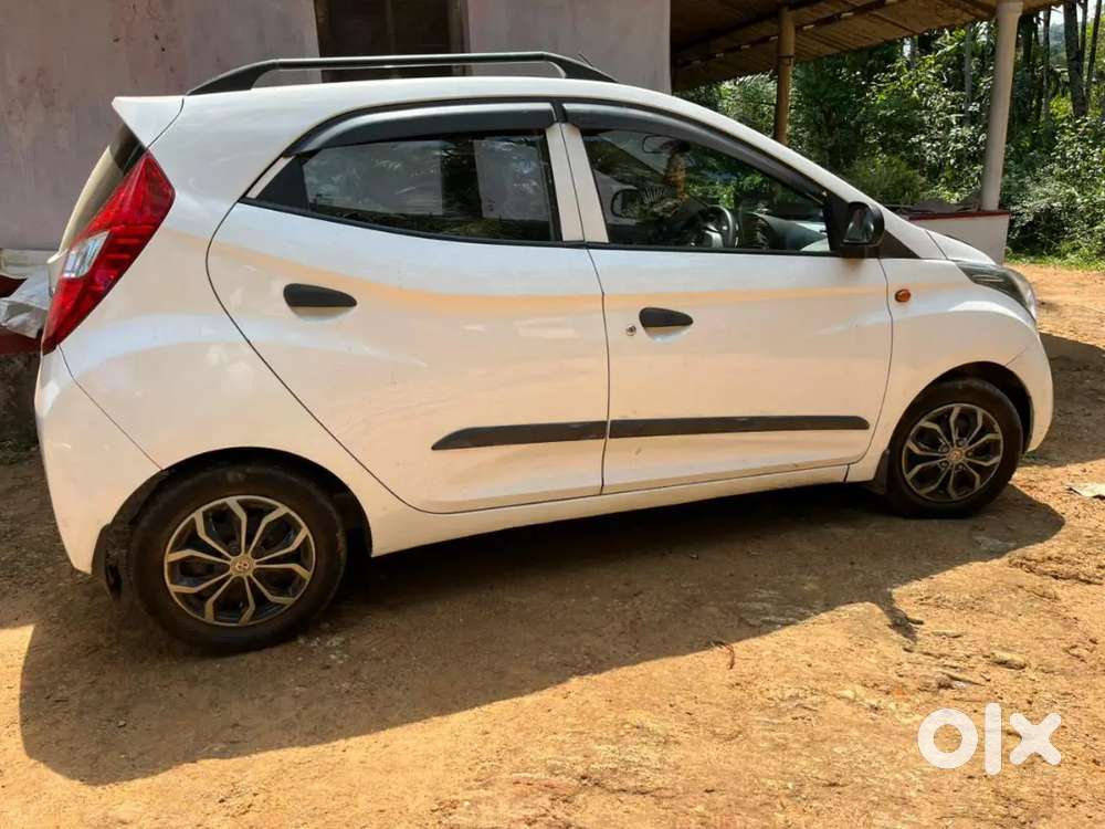 Hyundai Eon Magna 2013