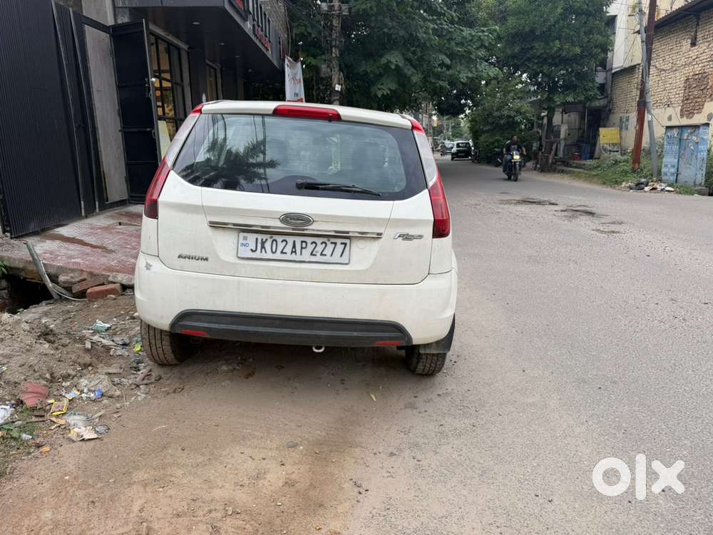 Ford Figo 1.2 Petrol Manual 2010