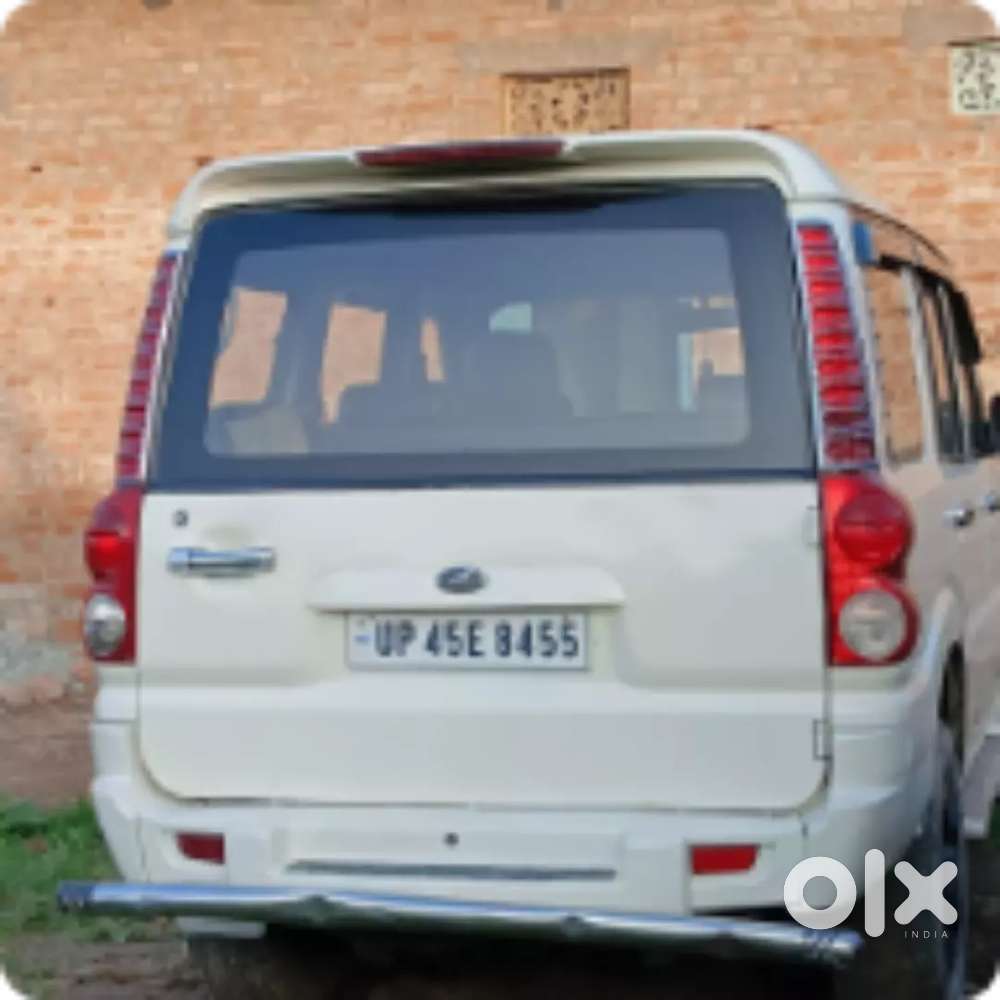 महिंद्रा स्कार्पियो इंजन का काम हो गया है अभी300 किलोमीटर चली है