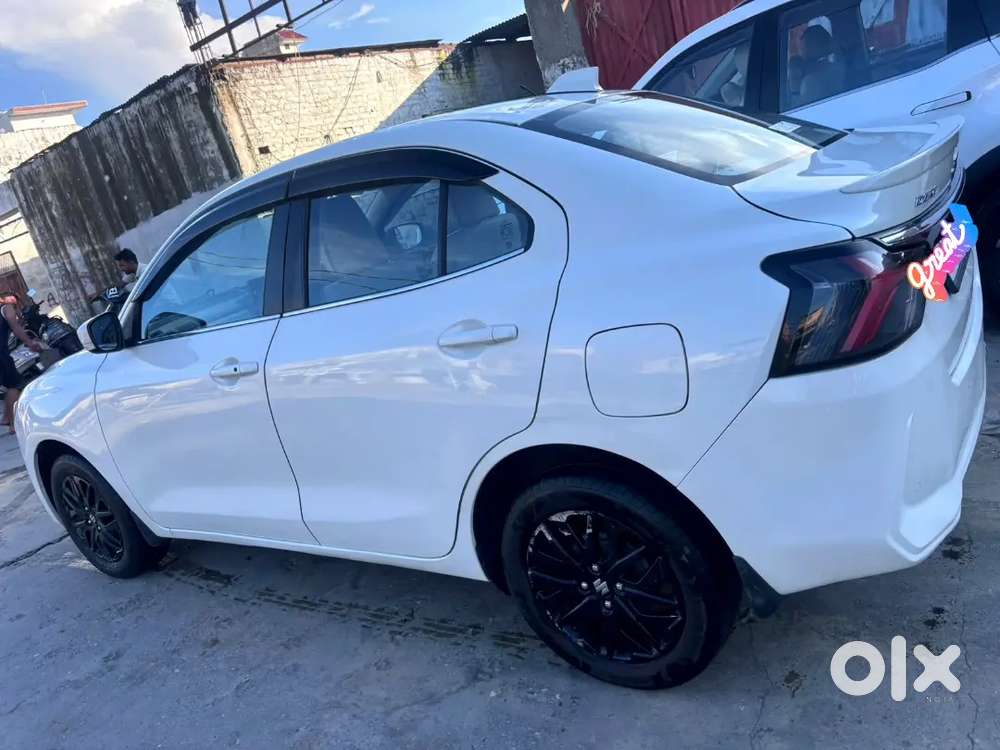 Maruti Suzuki Dzire 2015