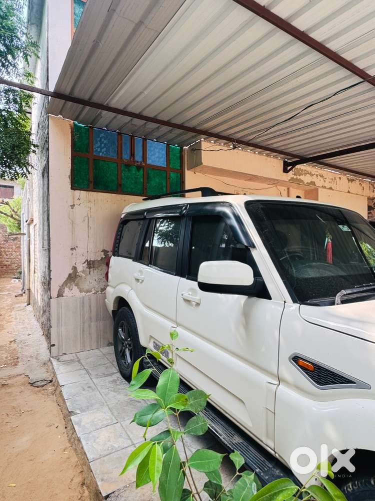 Mahindra Scorpio Diesel 2015