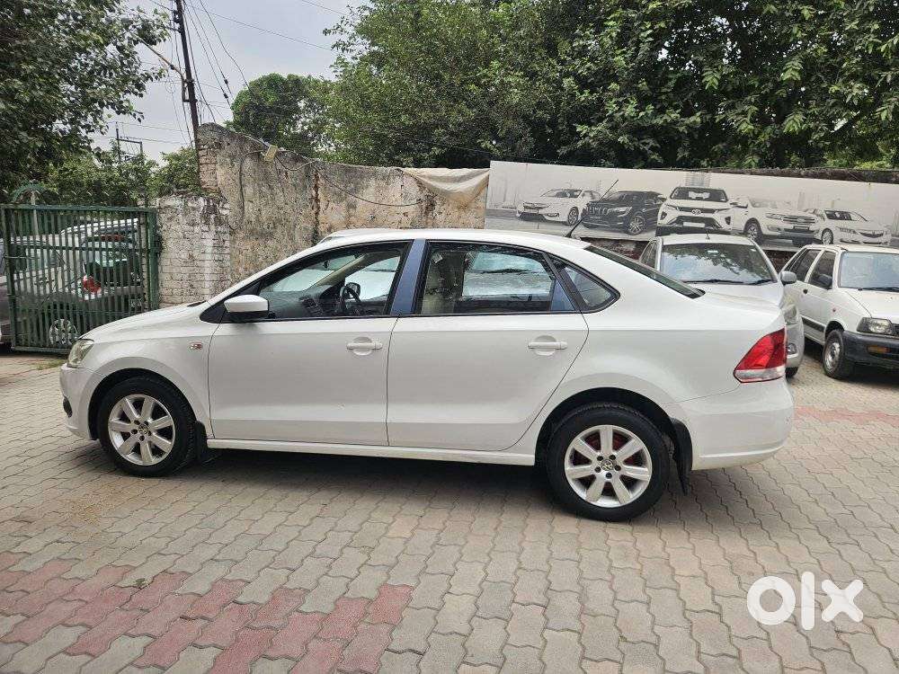 Volkswagen Vento Ipl Ii Petrol Highline At, 2011, Petrol