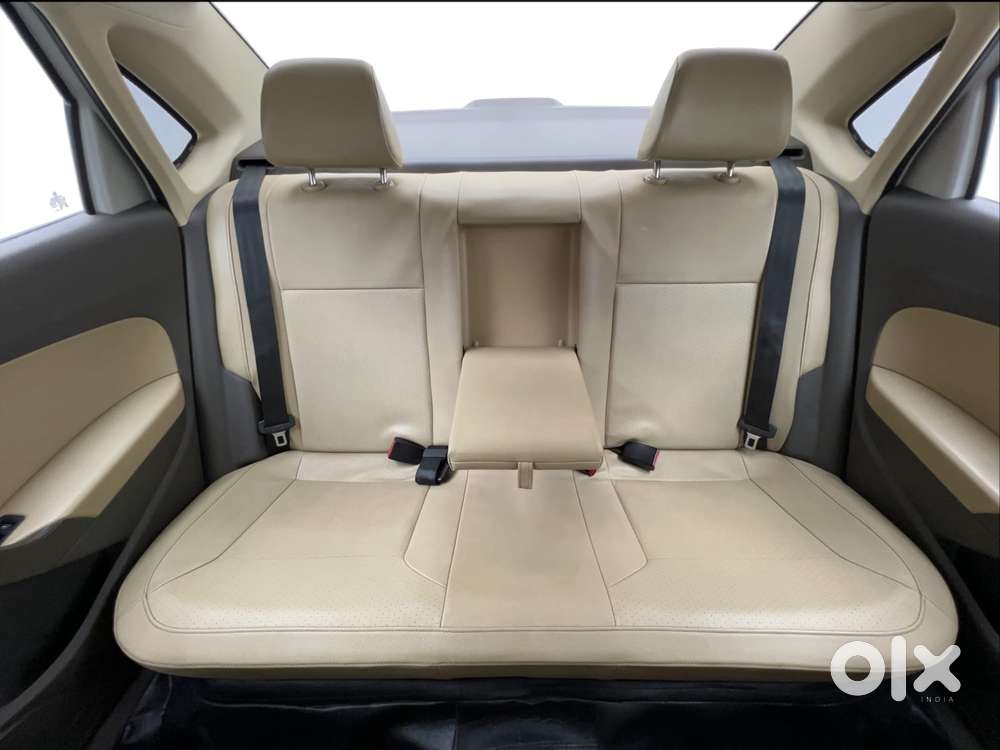 Volkswagen Vento 2010-2013 Petrol Highline, 2016, Petrol