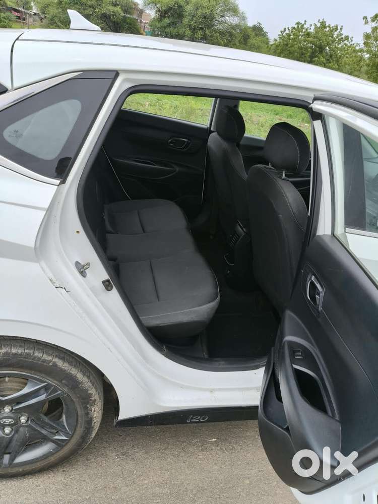 Hyundai I20 Sportz 1.2 Vtvt, 2022, Petrol