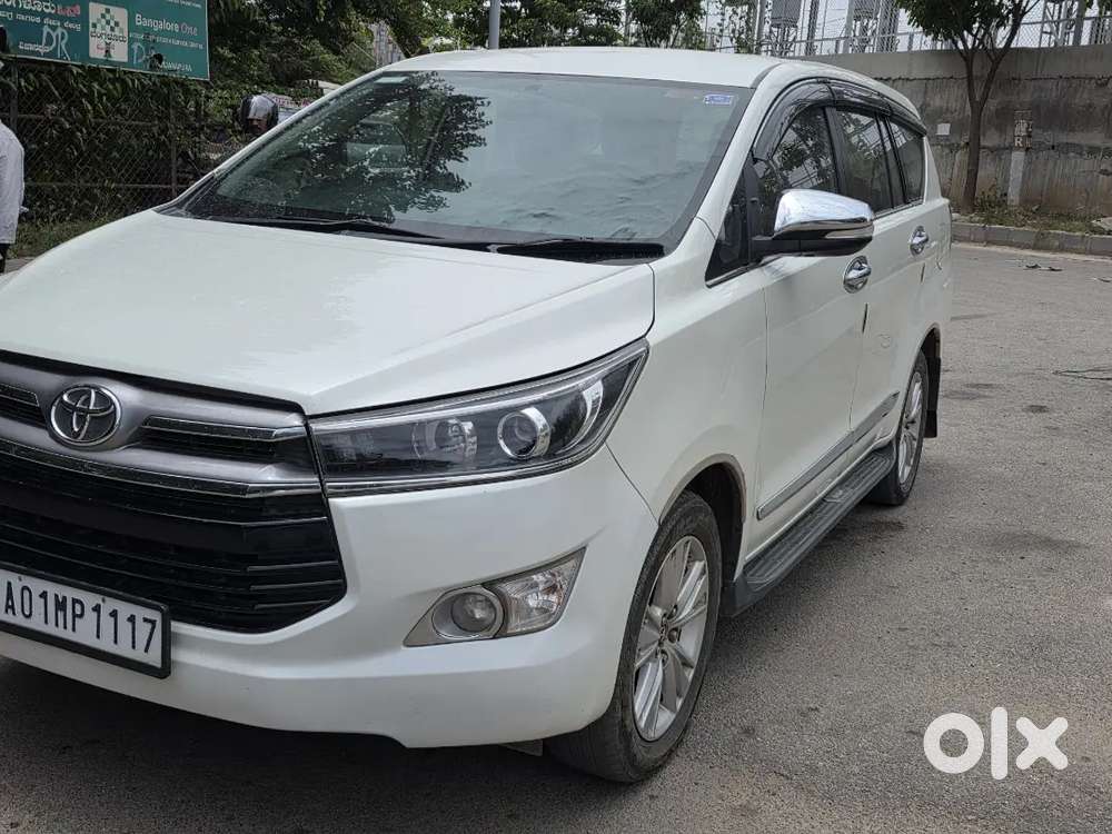 Toyota Innova Crysta 2016