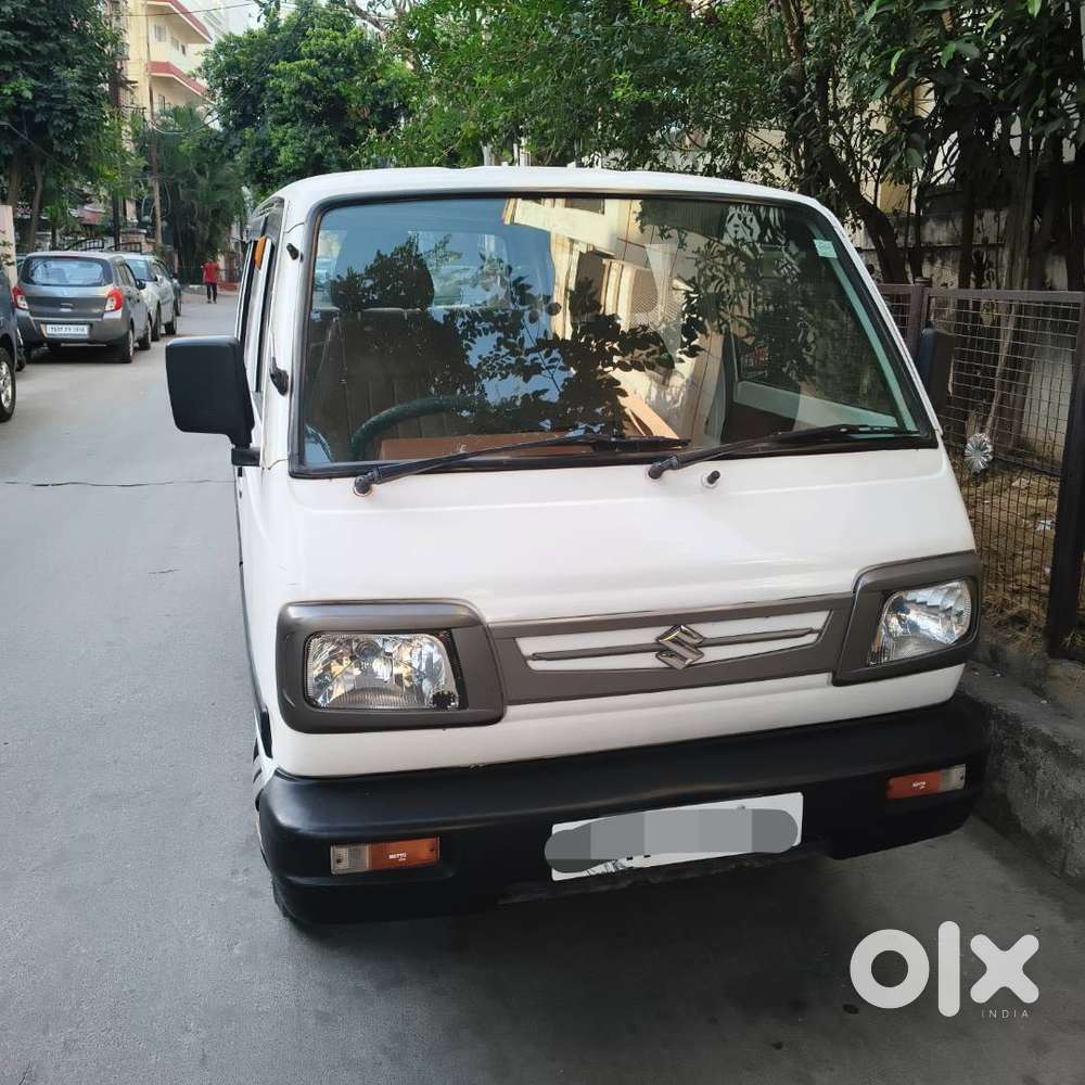 8 Seater Omni Van