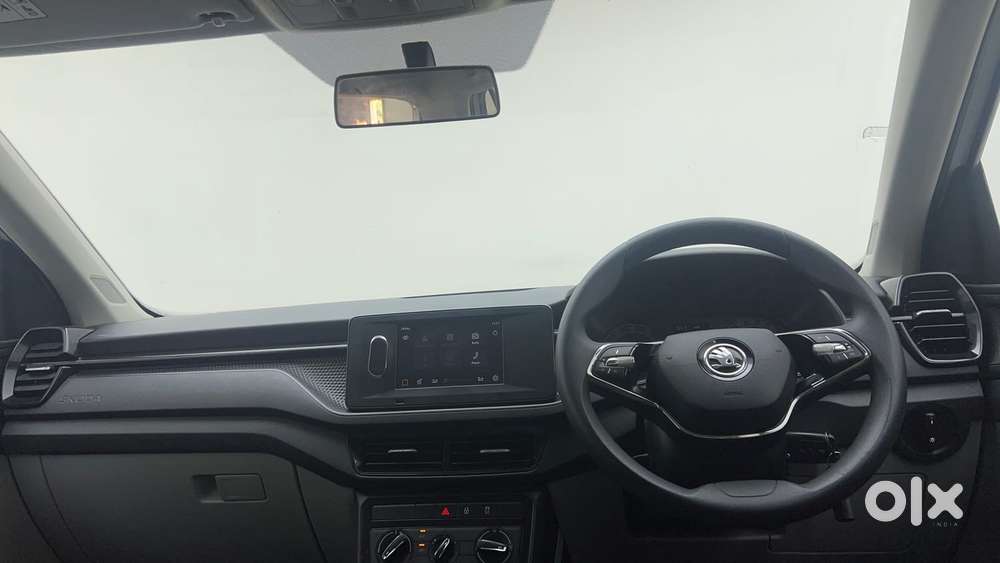 Skoda Kushaq Active 1.0 Tsi Mt, 2022, Petrol