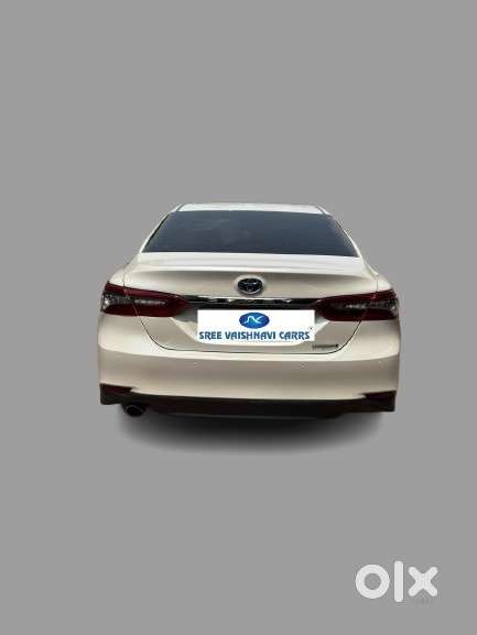 Toyota Camry Hybrid, 2022, Petrol